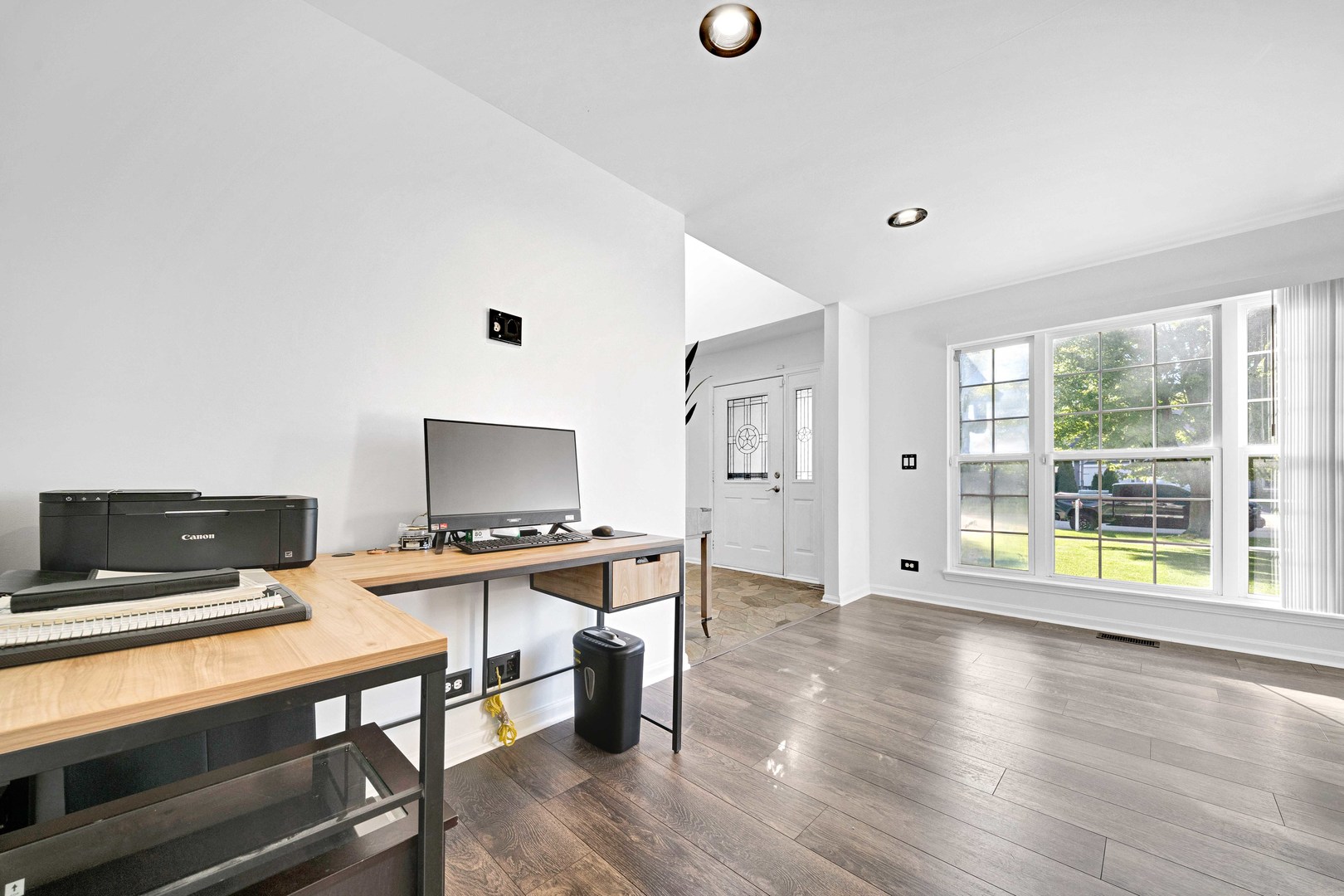 11775 Everglades Road Property Photo 6