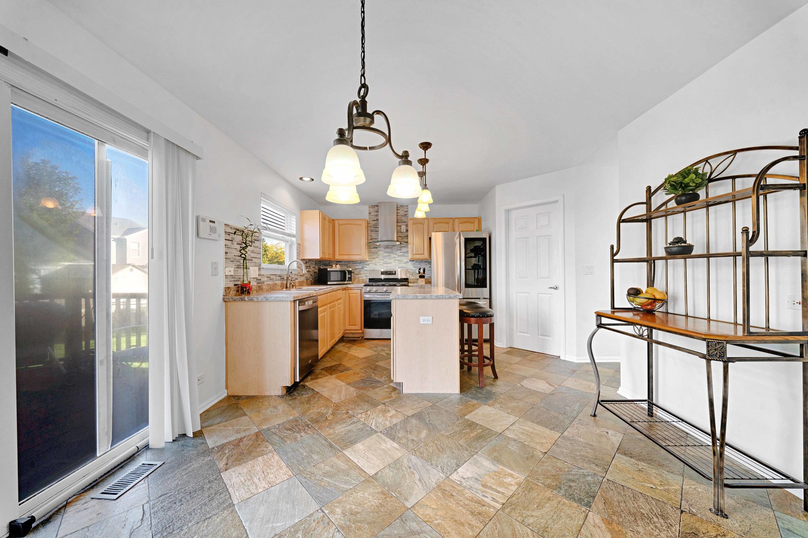 11775 Everglades Road Property Photo 15