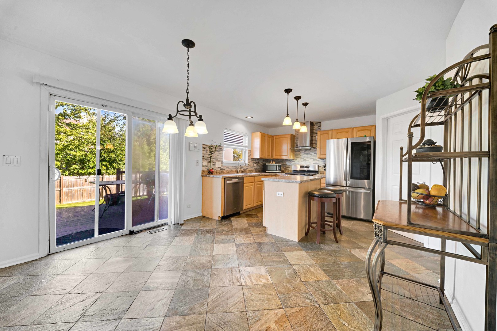 11775 Everglades Road Property Photo 16