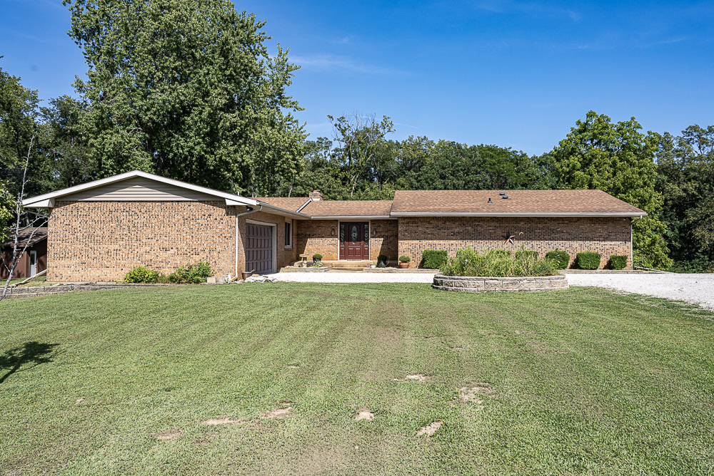 19079 N 25 East Road Property Photo 1