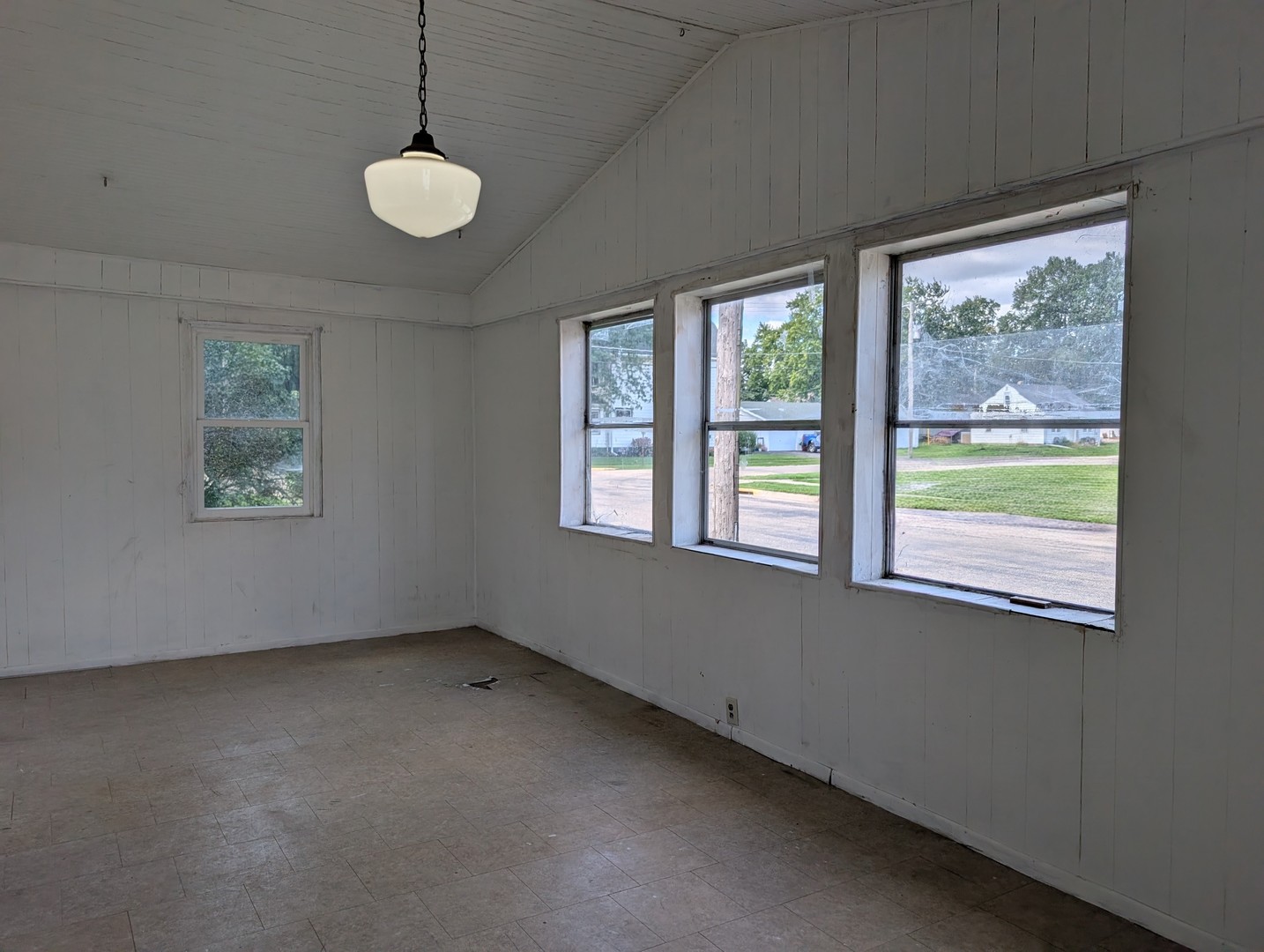 503 E Mason Street Property Photo 2