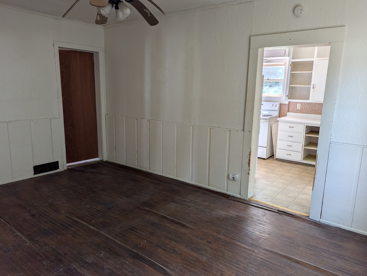 503 E Mason Street Property Photo 5