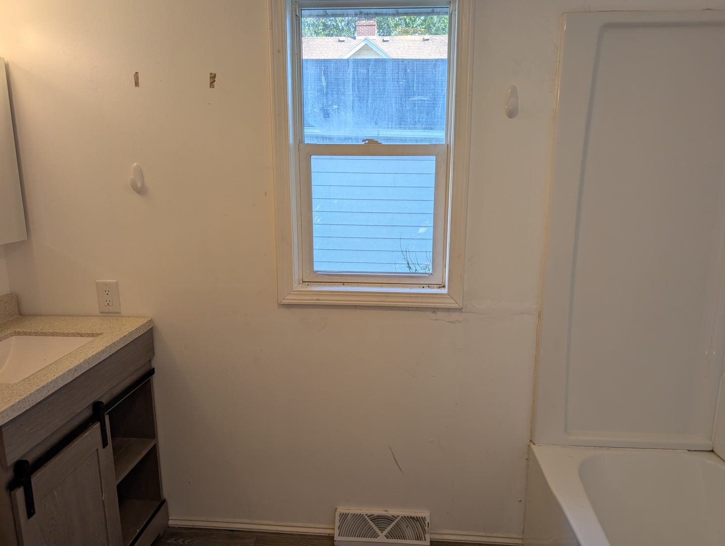 503 E Mason Street Property Photo 14