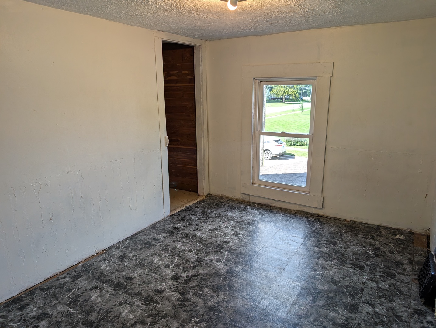 503 E Mason Street Property Photo 16