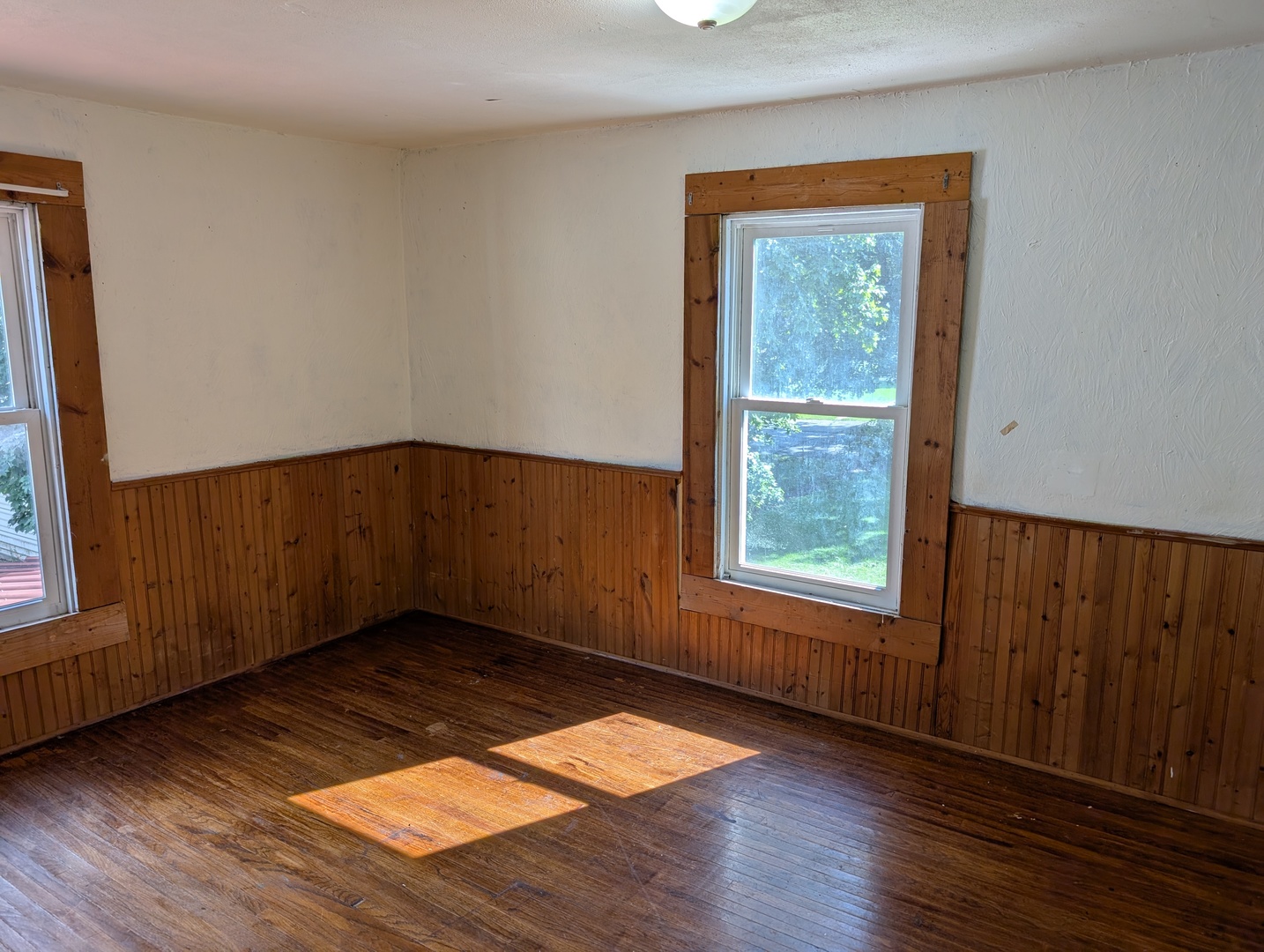 503 E Mason Street Property Photo 19