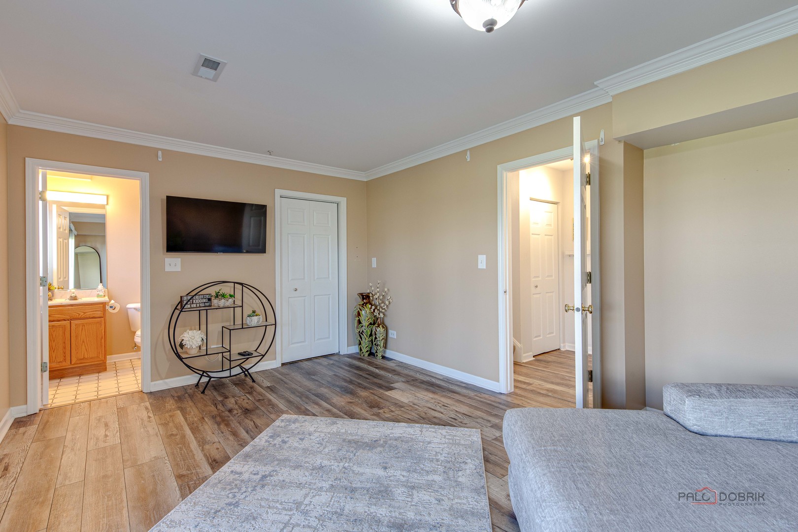 668 E Fountainview Drive Property Photo 32