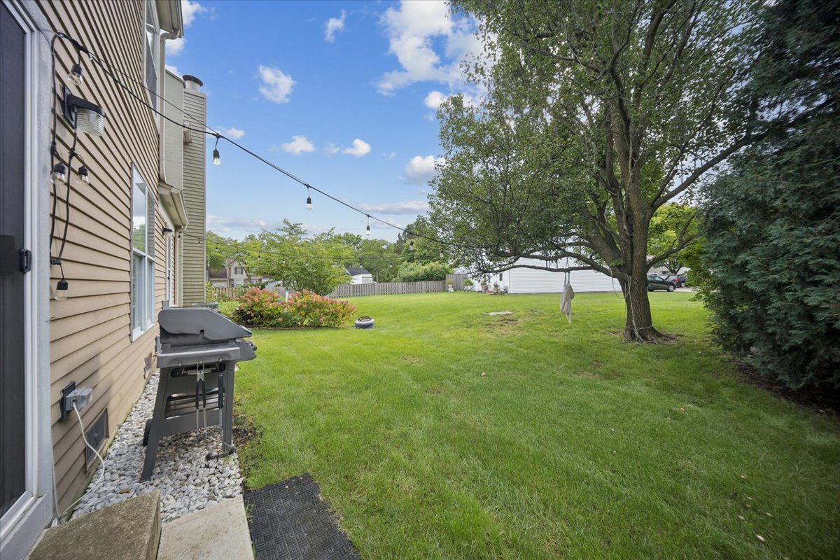 1452 N Chelsea Avenue Property Photo 17