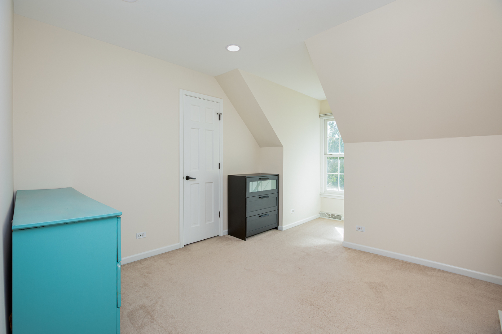 587 Partridge Drive Property Photo 17