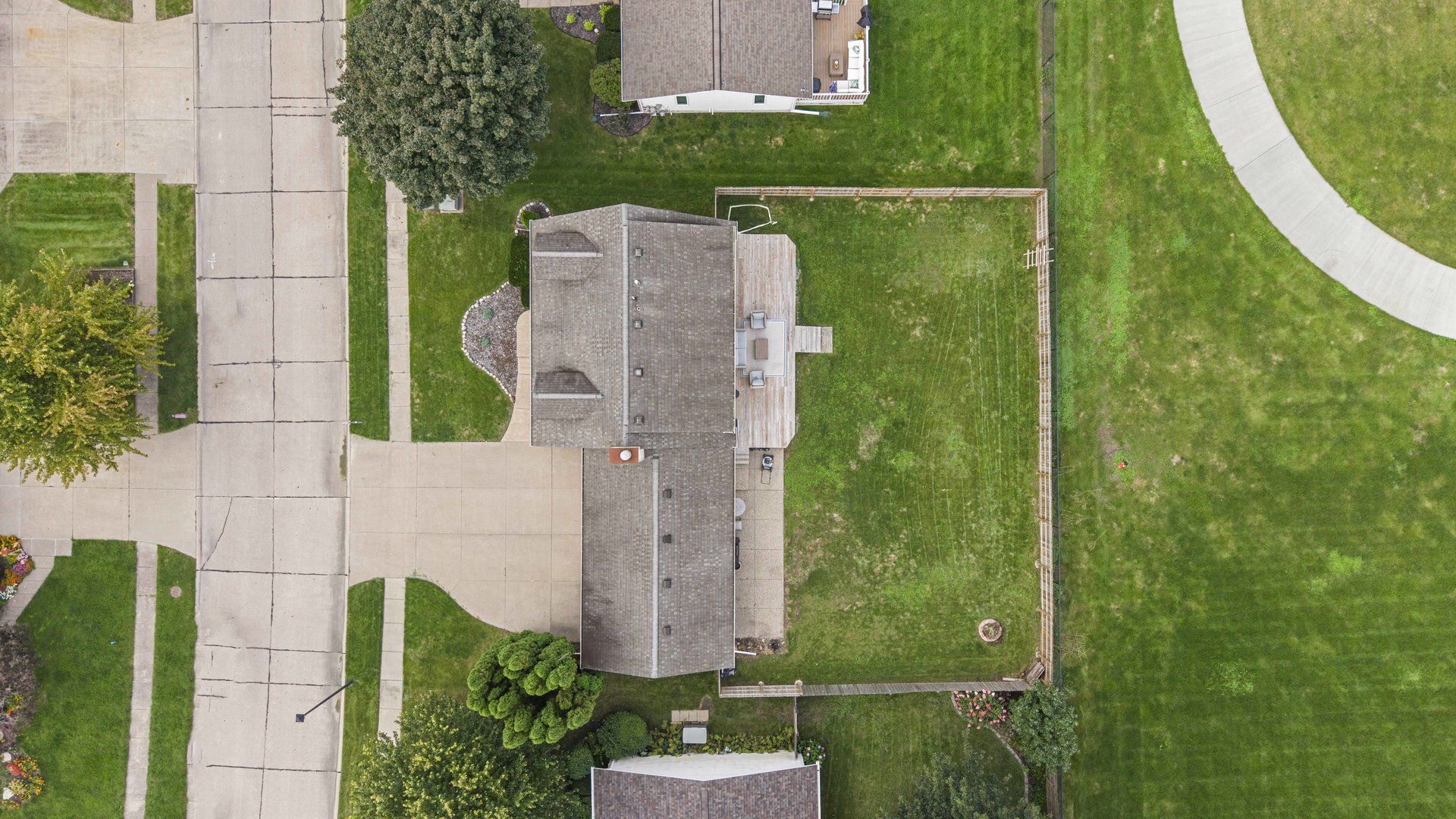 4516 9th St Court Property Photo 5