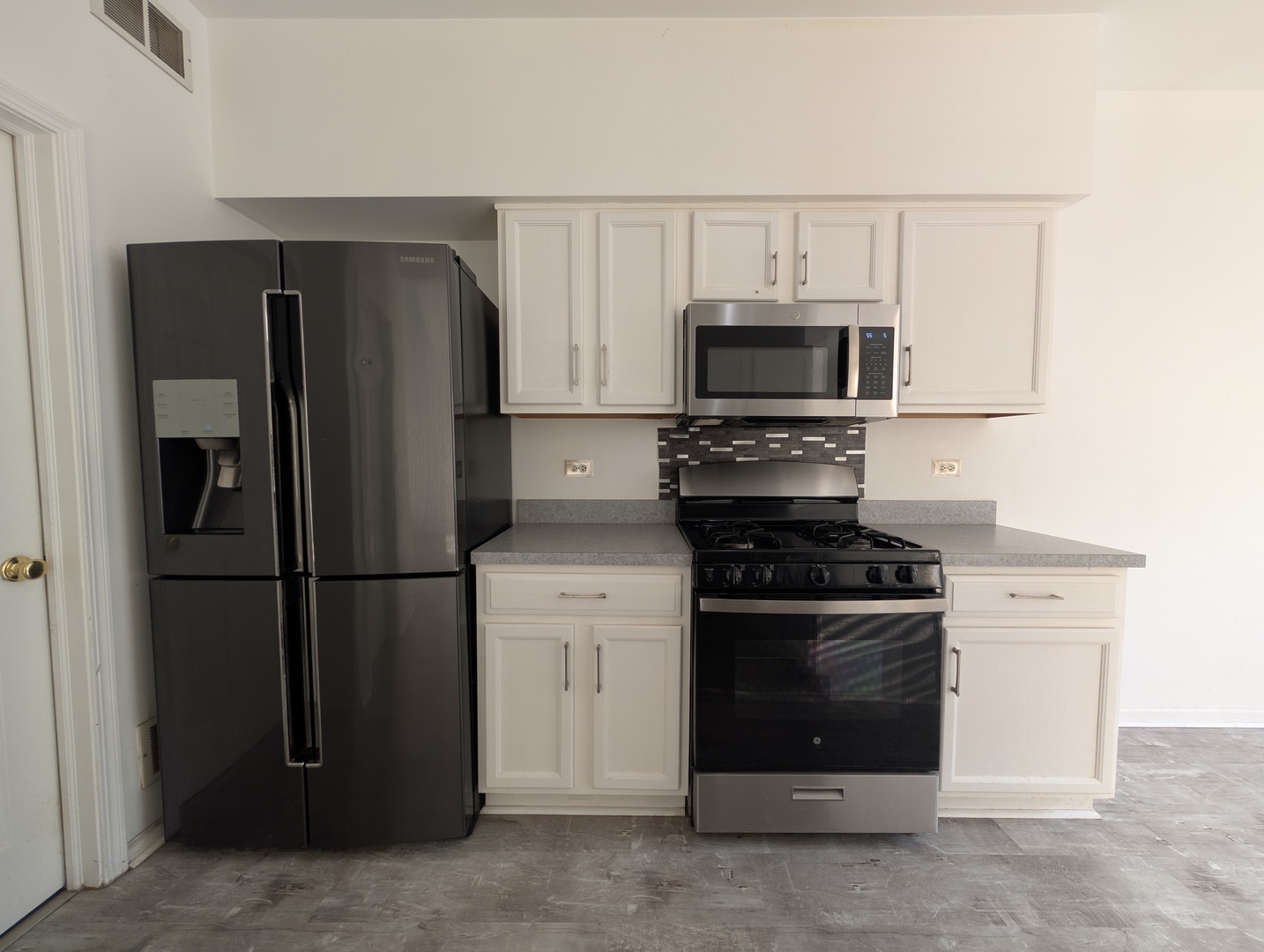 2551 Oak Tree Lane 2551 Property Photo 6