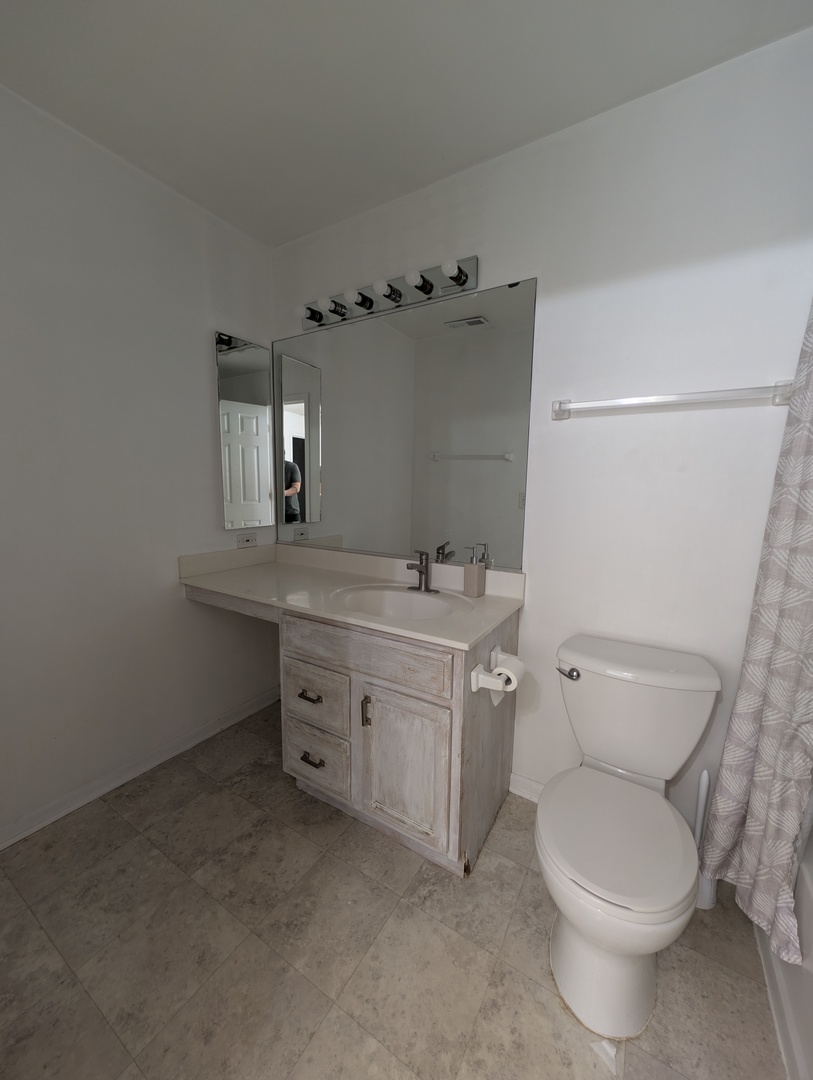 2551 Oak Tree Lane 2551 Property Photo 24