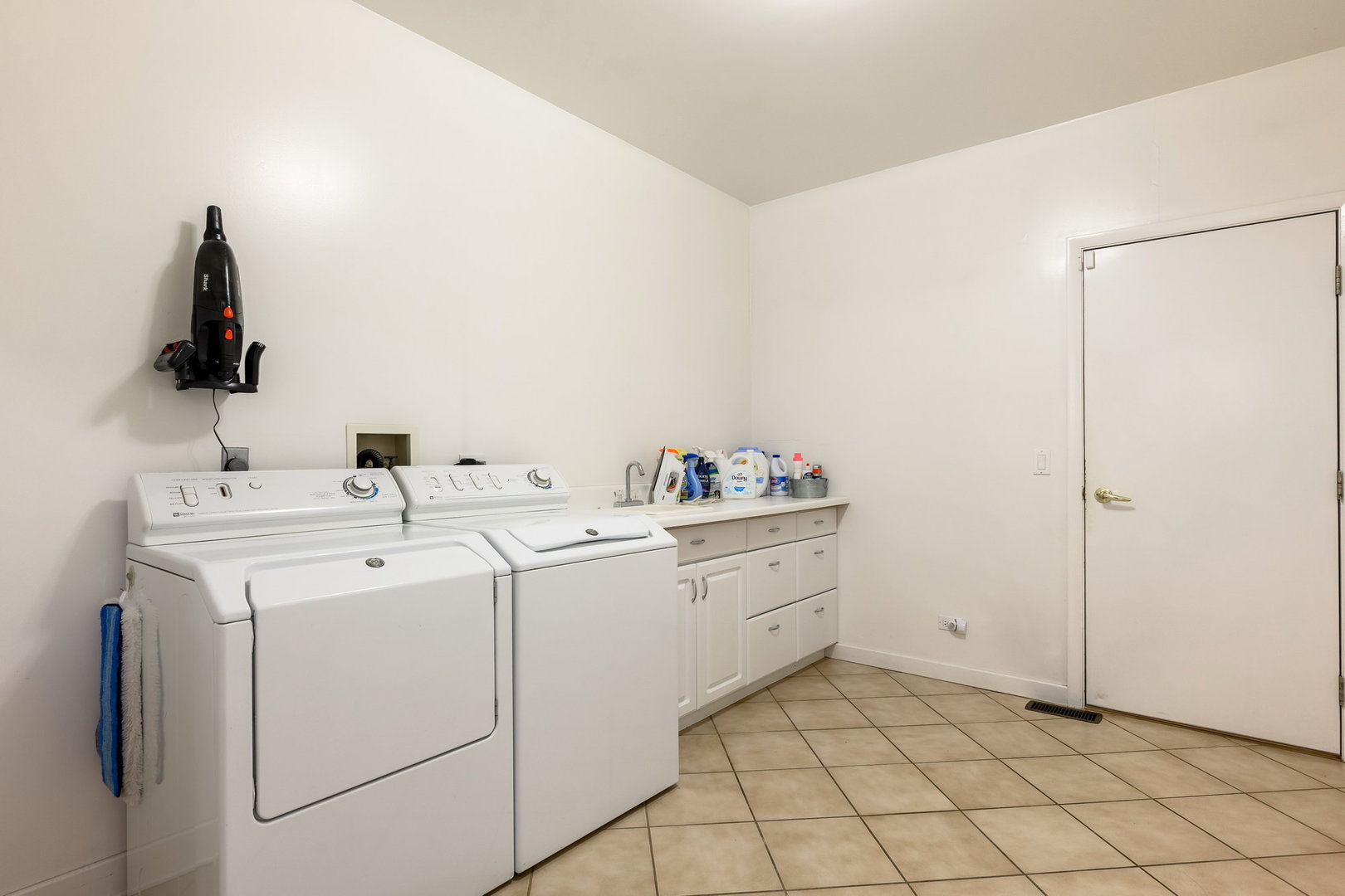 695 Ivy Lane Property Photo 23