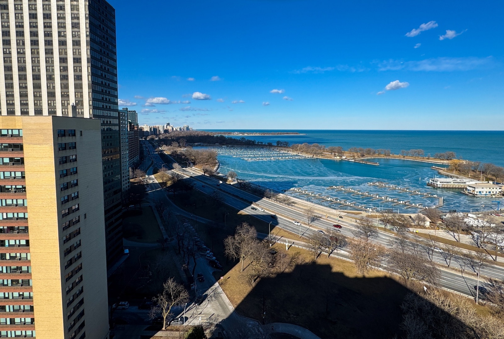 3100 N Lake Shore Drive 512 Property Photo 19