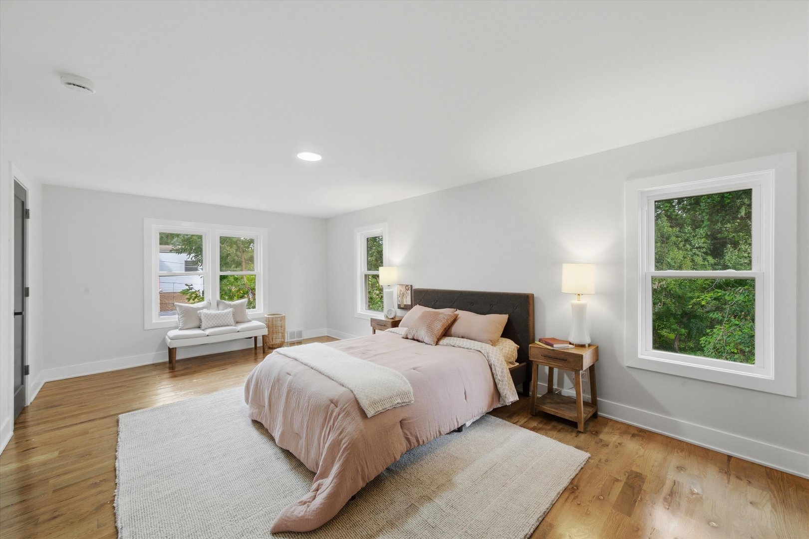 2814 W Balmoral Avenue Property Photo 17