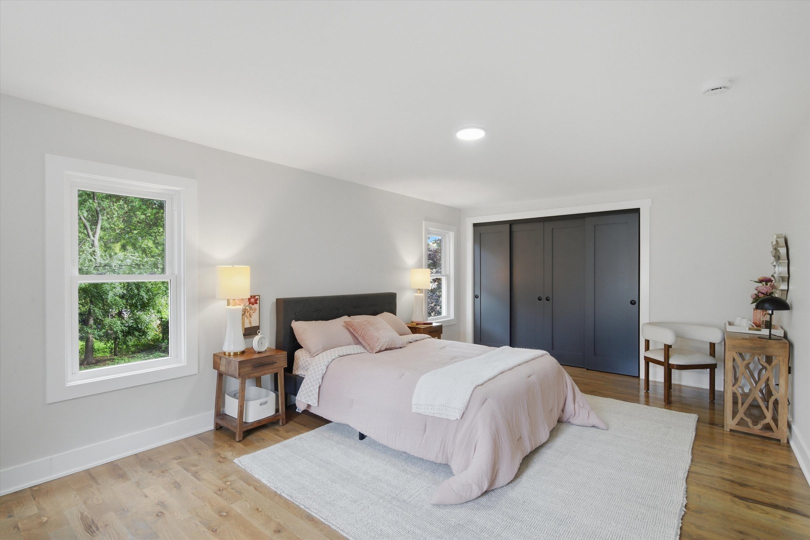 2814 W Balmoral Avenue Property Photo 18