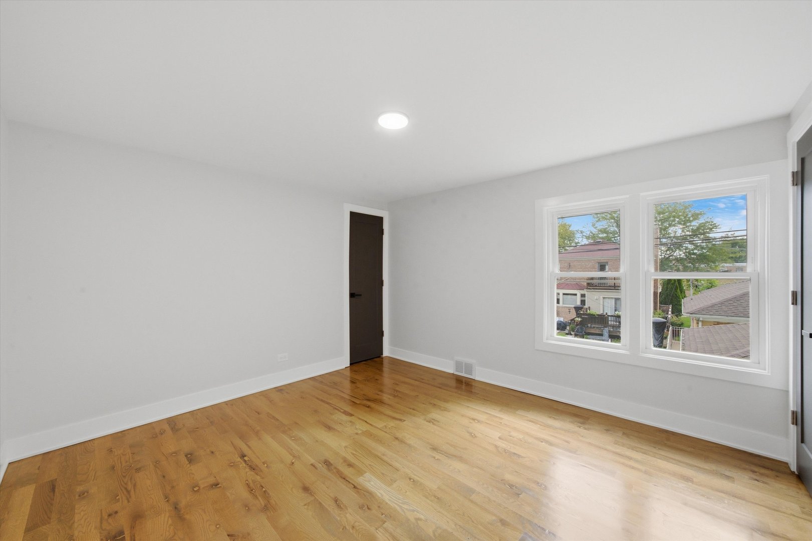 2814 W Balmoral Avenue Property Photo 20