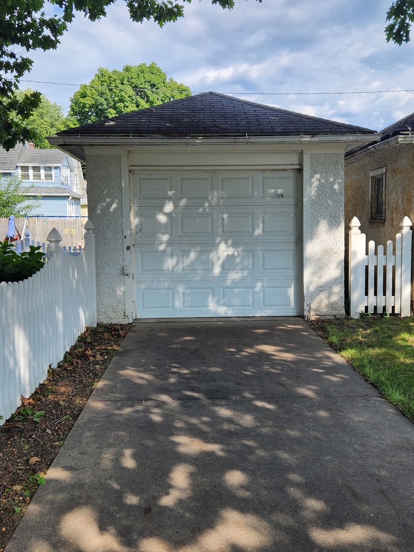 757 4th Avenue Property Photo 3