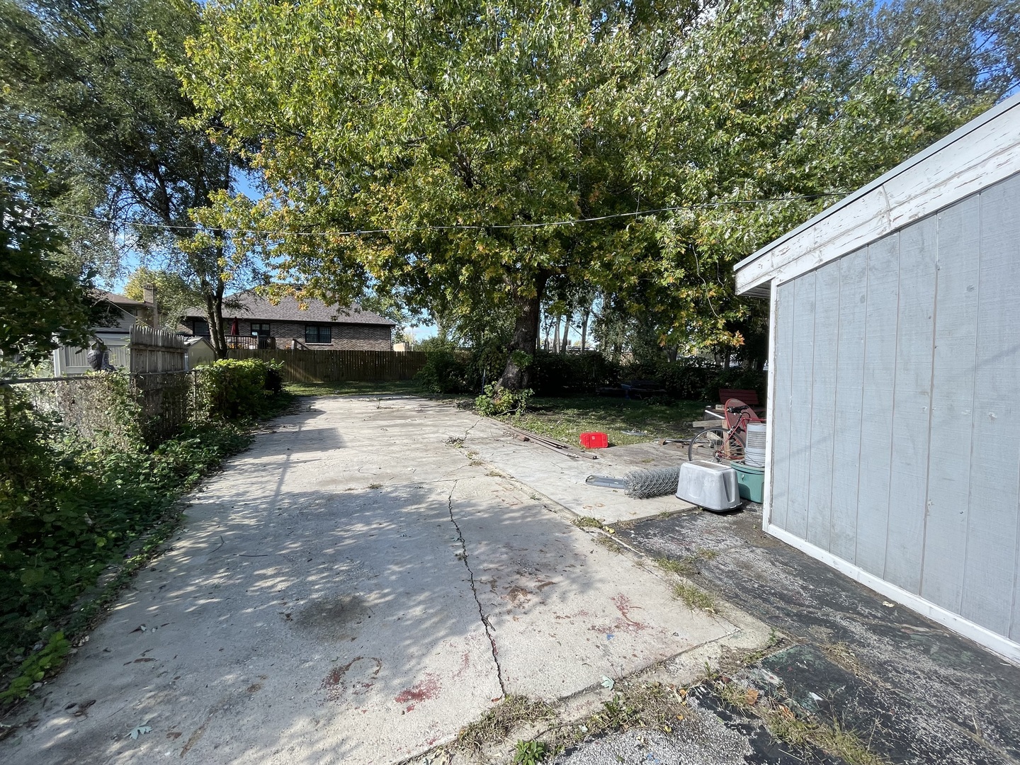 9940 Melvina Avenue Property Photo 4