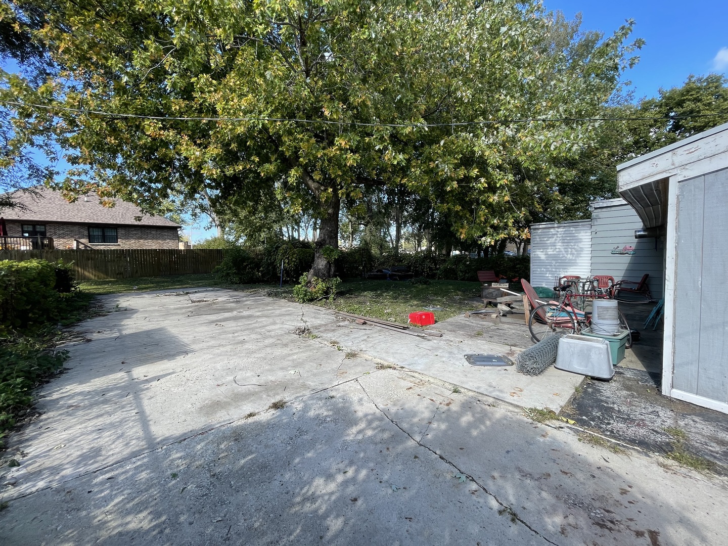 9940 Melvina Avenue Property Photo 5