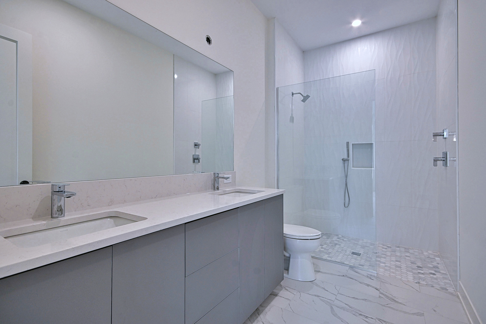 258 Addison Avenue Property Photo 8