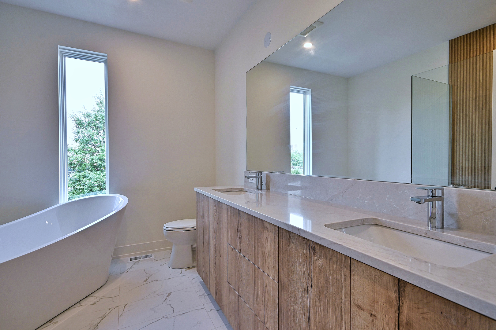 258 Addison Avenue Property Photo 29