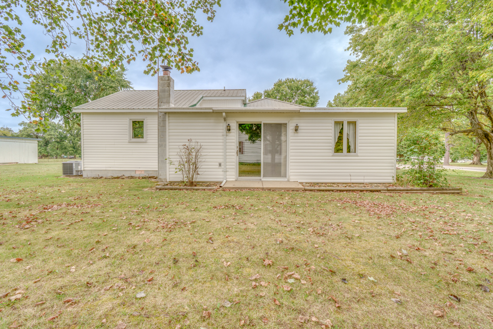 300 S Jefferson Street Property Photo 4