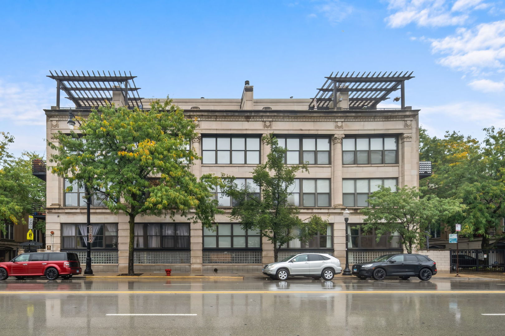 1525 S Michigan Avenue 309 Property Photo 1