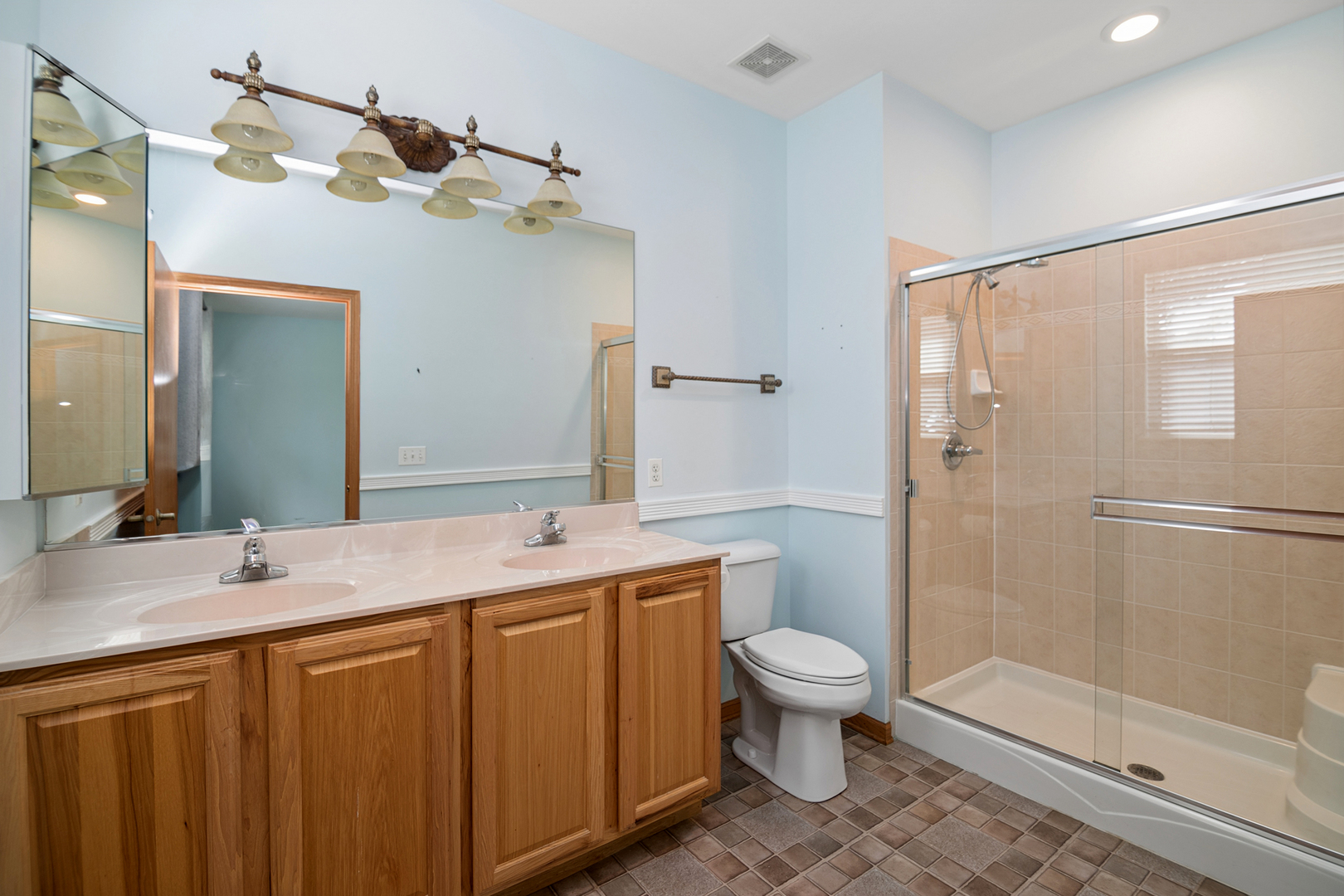1561 W Cadillac Circle Property Photo 13