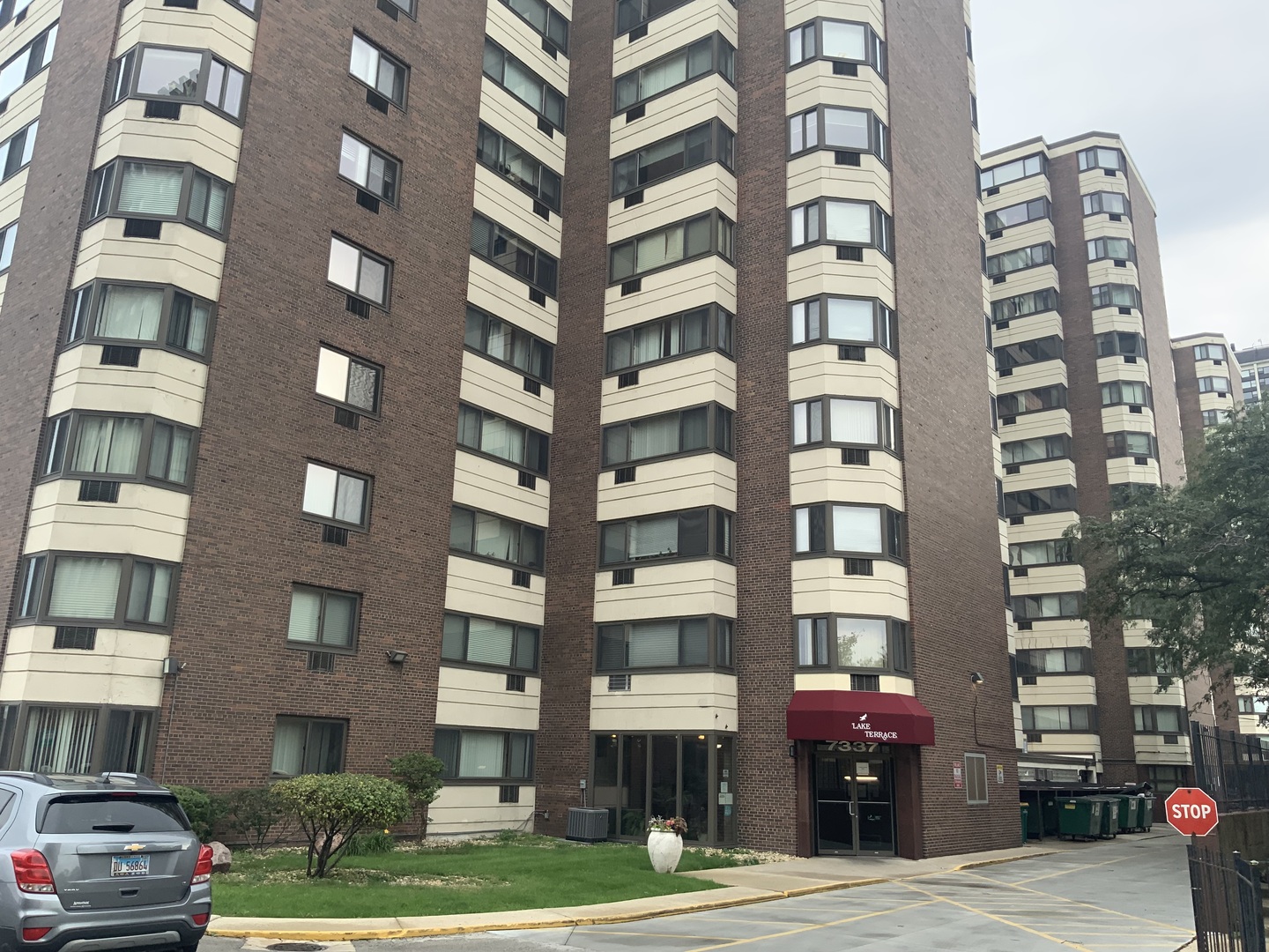 7337 S South Shore Drive 1209 Property Photo 2