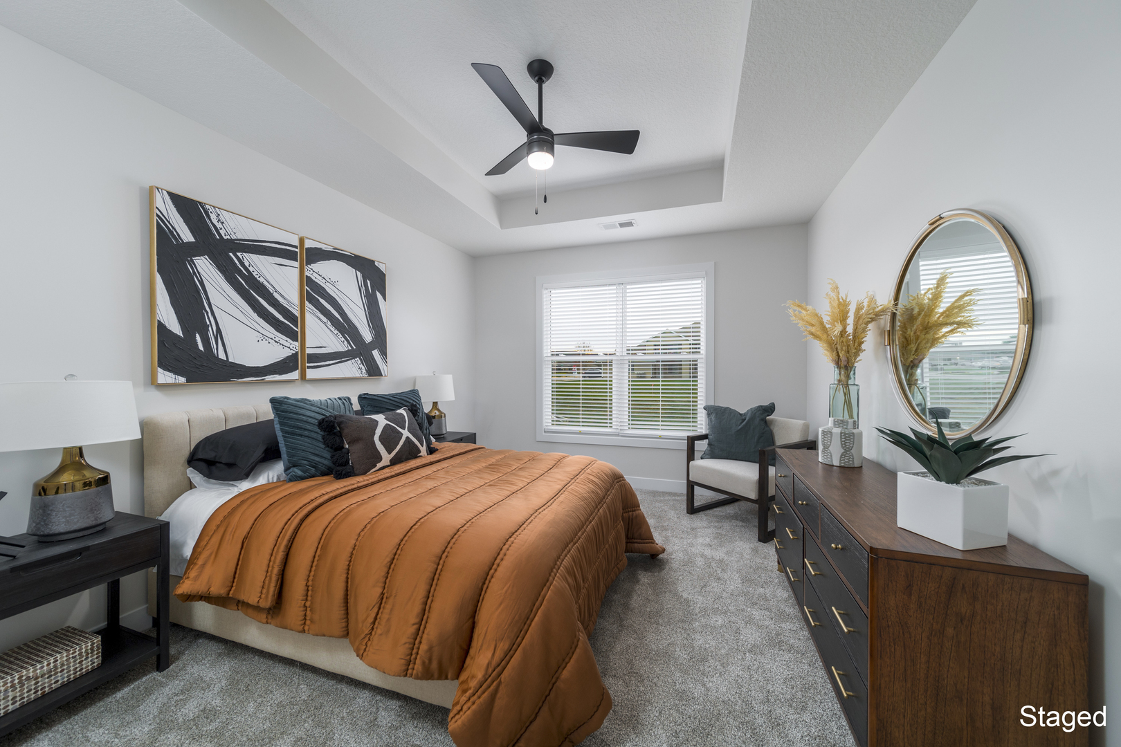 361 E Donahue Street Property Photo 12