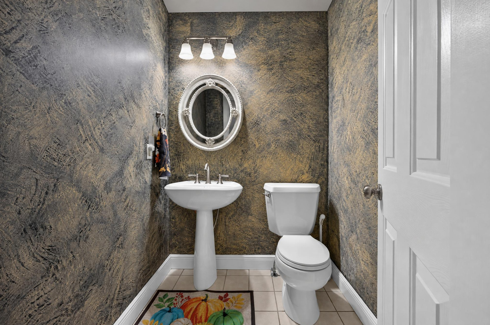 9159 Deer Ridge Drive Property Photo 11