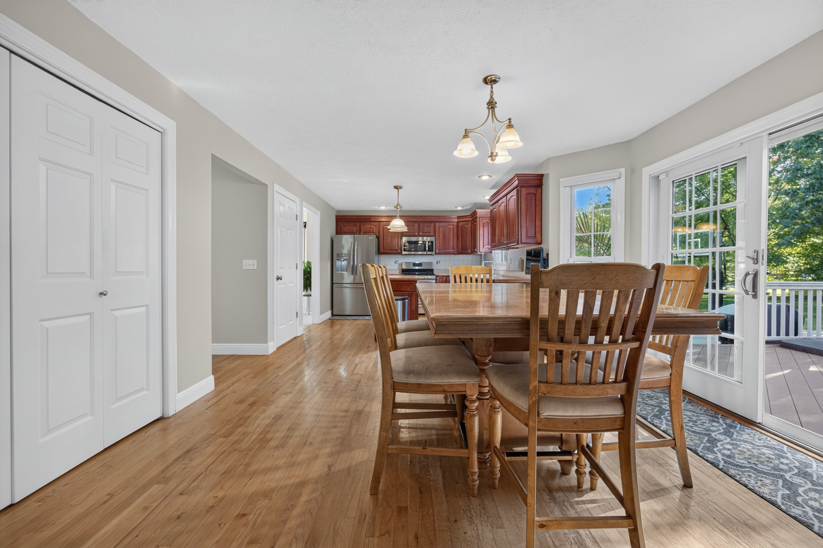 9159 Deer Ridge Drive Property Photo 17