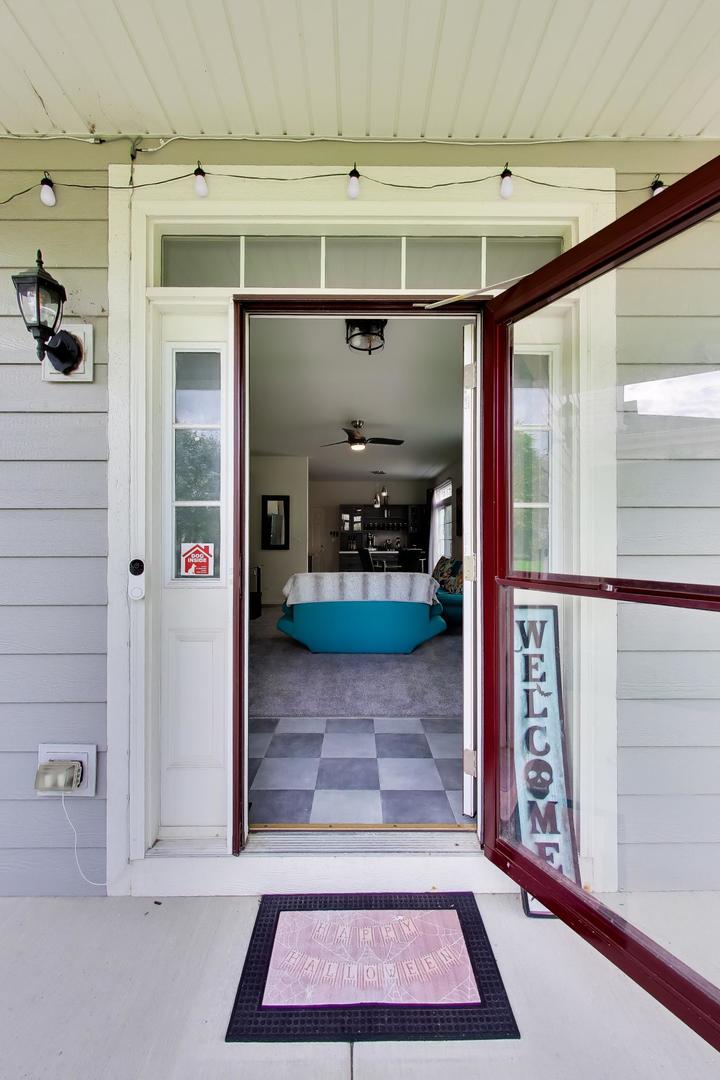 3628 Hyde Park Court Property Photo 7