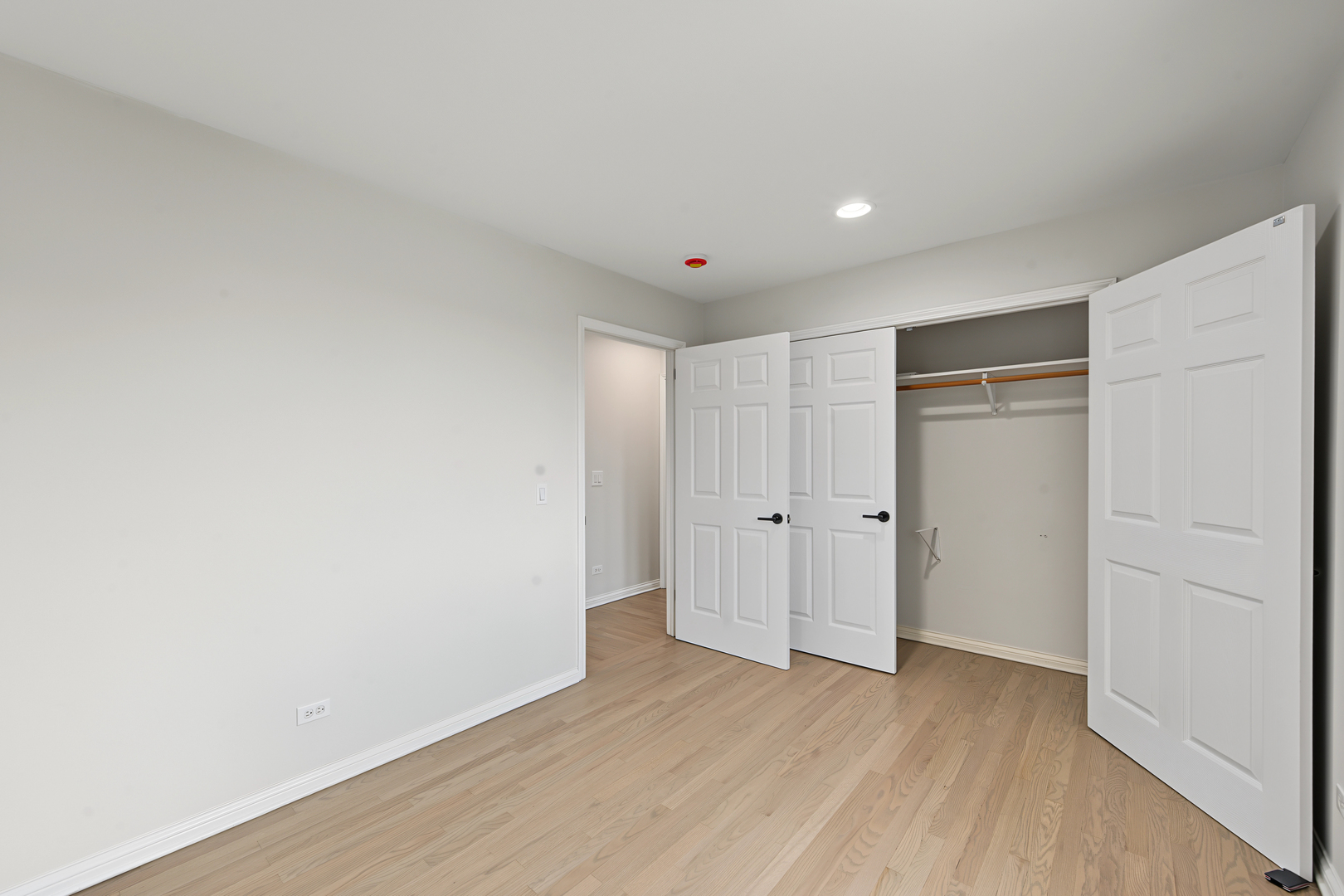 4700 N Chester Avenue Property Photo 20