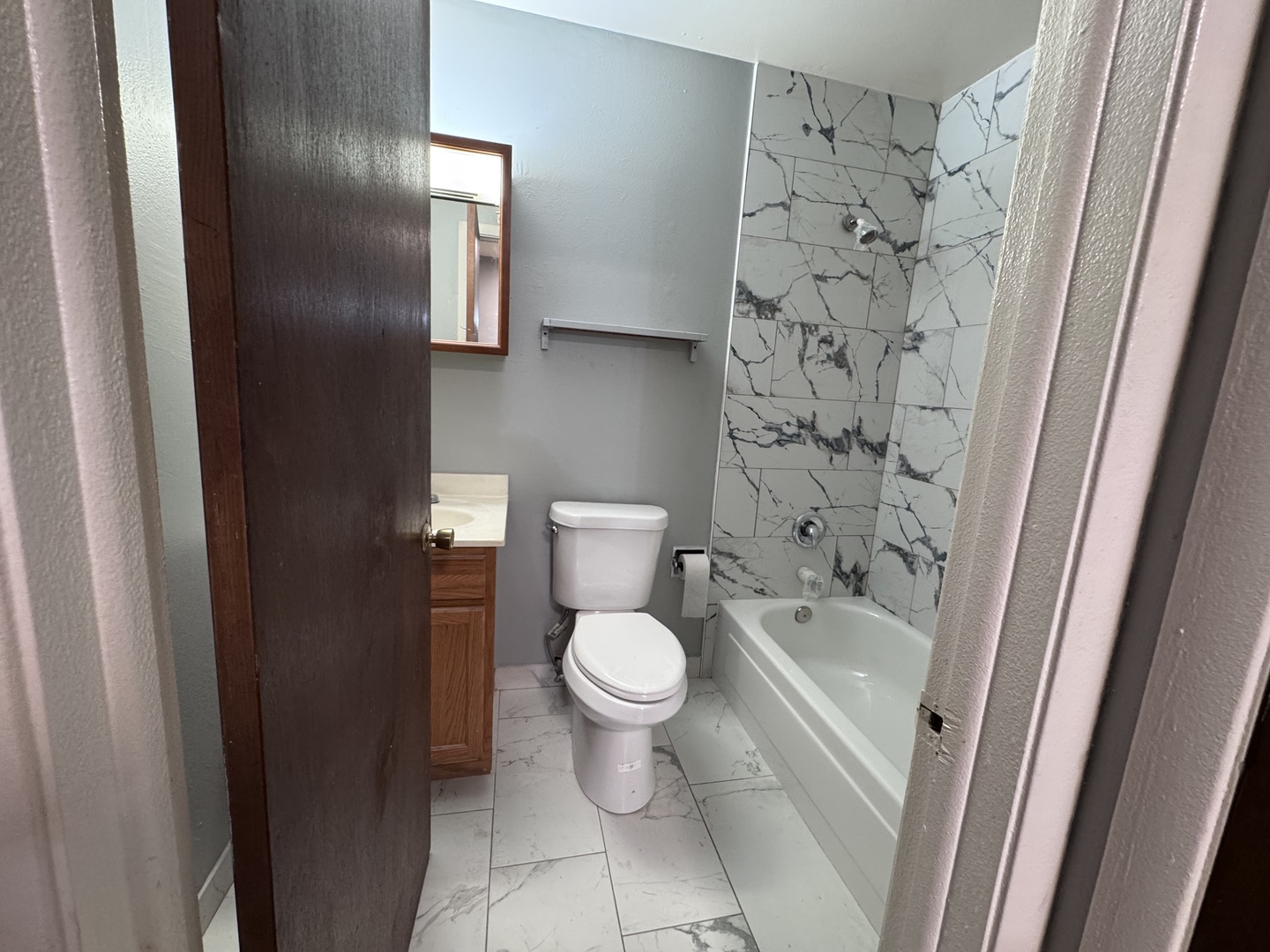 7425 Brookdale Drive 107 Property Photo 11