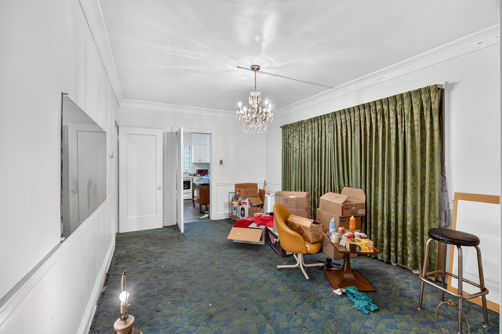7817 S Euclid Avenue Property Photo 11