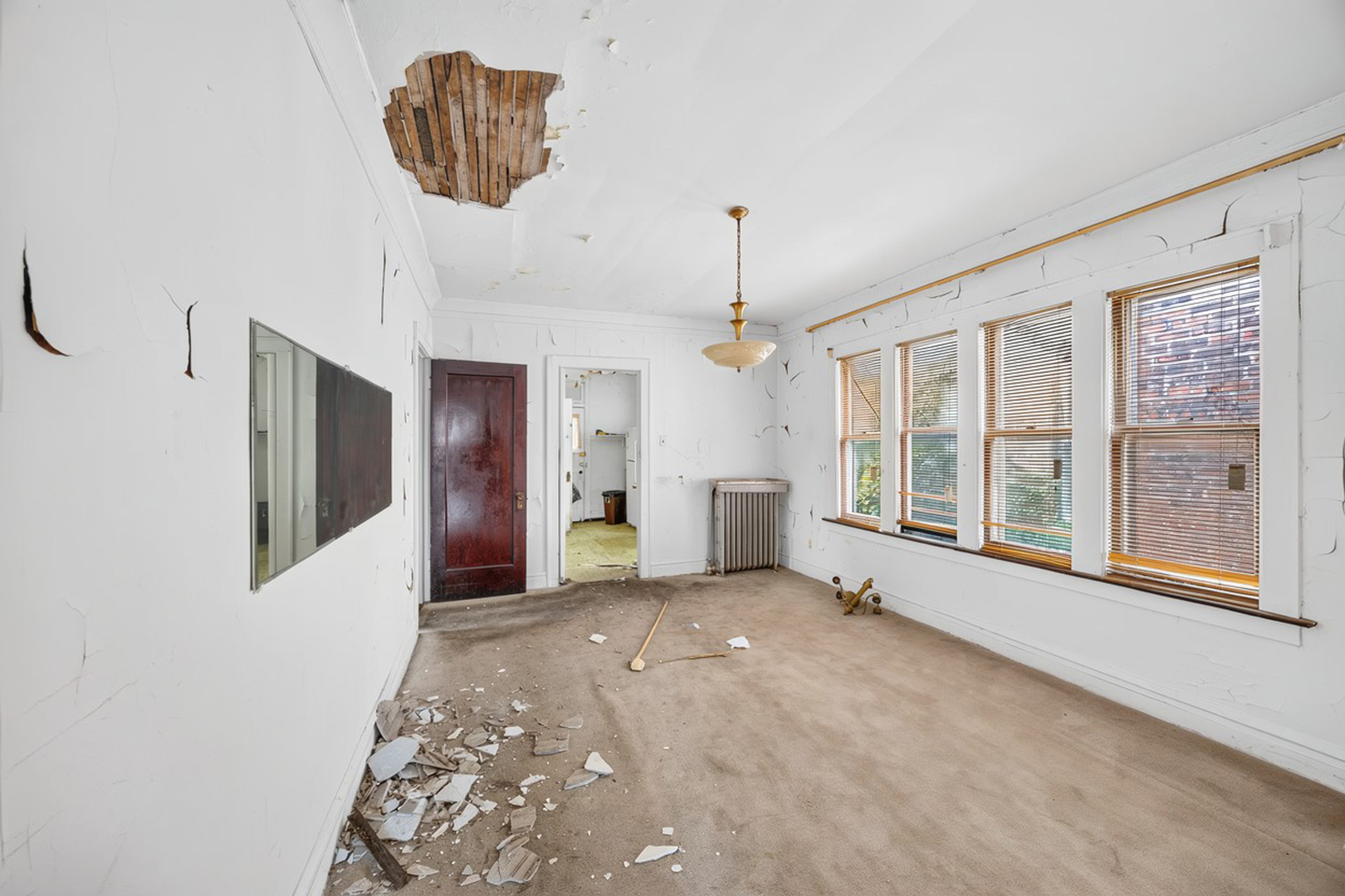 7817 S Euclid Avenue Property Photo 14