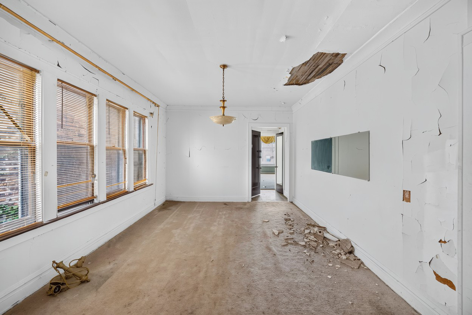 7817 S Euclid Avenue Property Photo 15