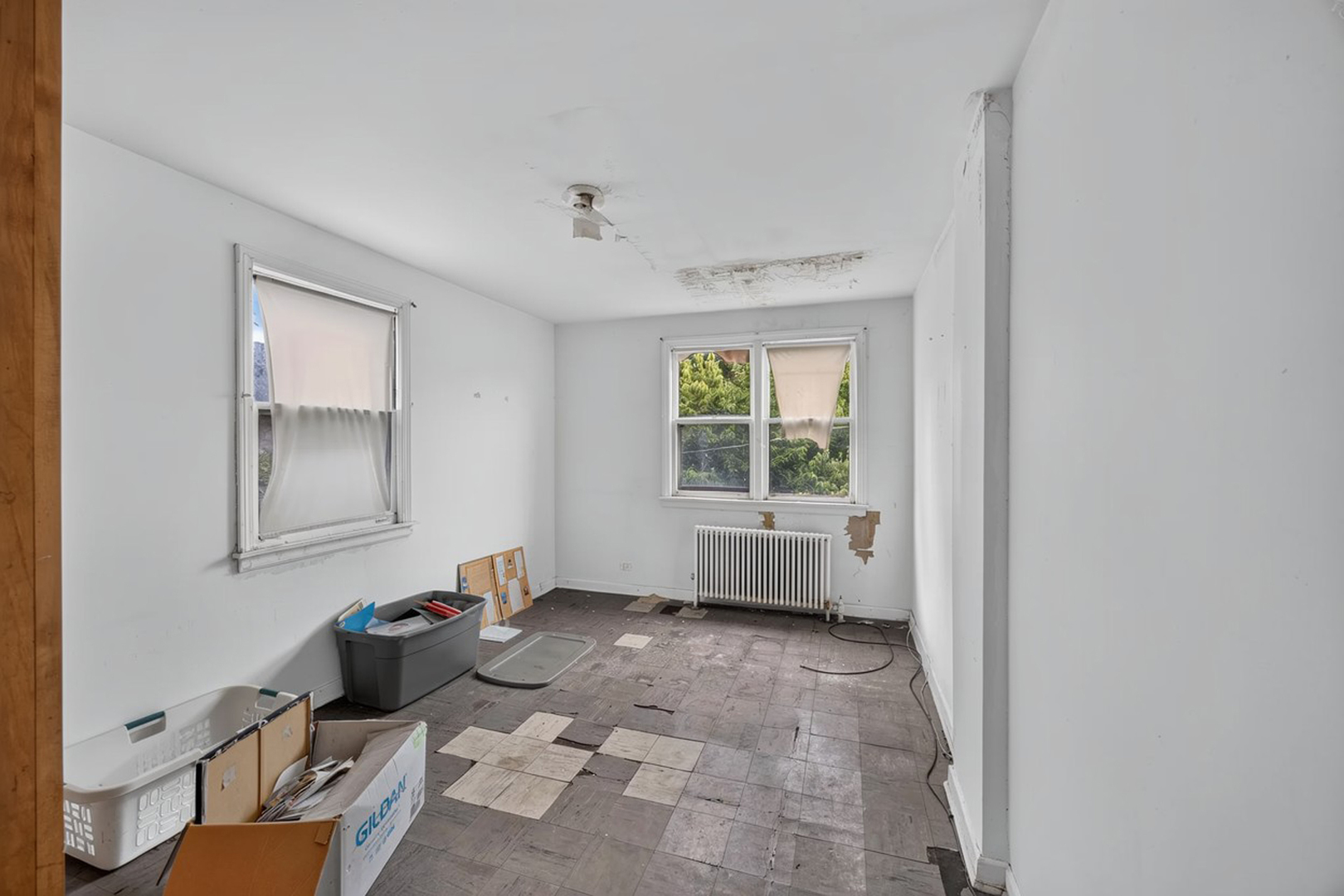 7817 S Euclid Avenue Property Photo 17
