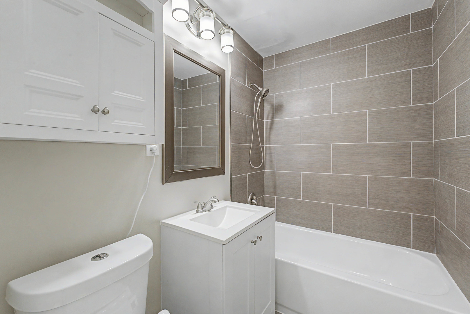 8901 N Western Avenue A104 Property Photo 10