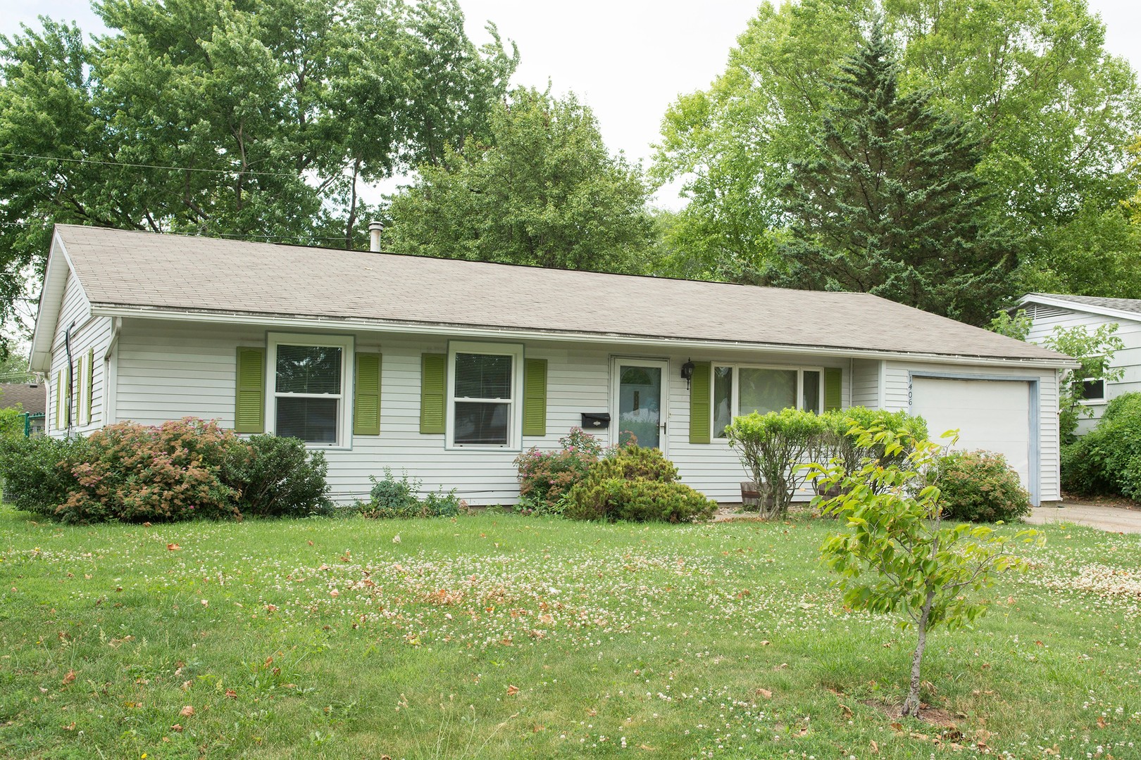 1406 Eastern Drive Property Photo 1