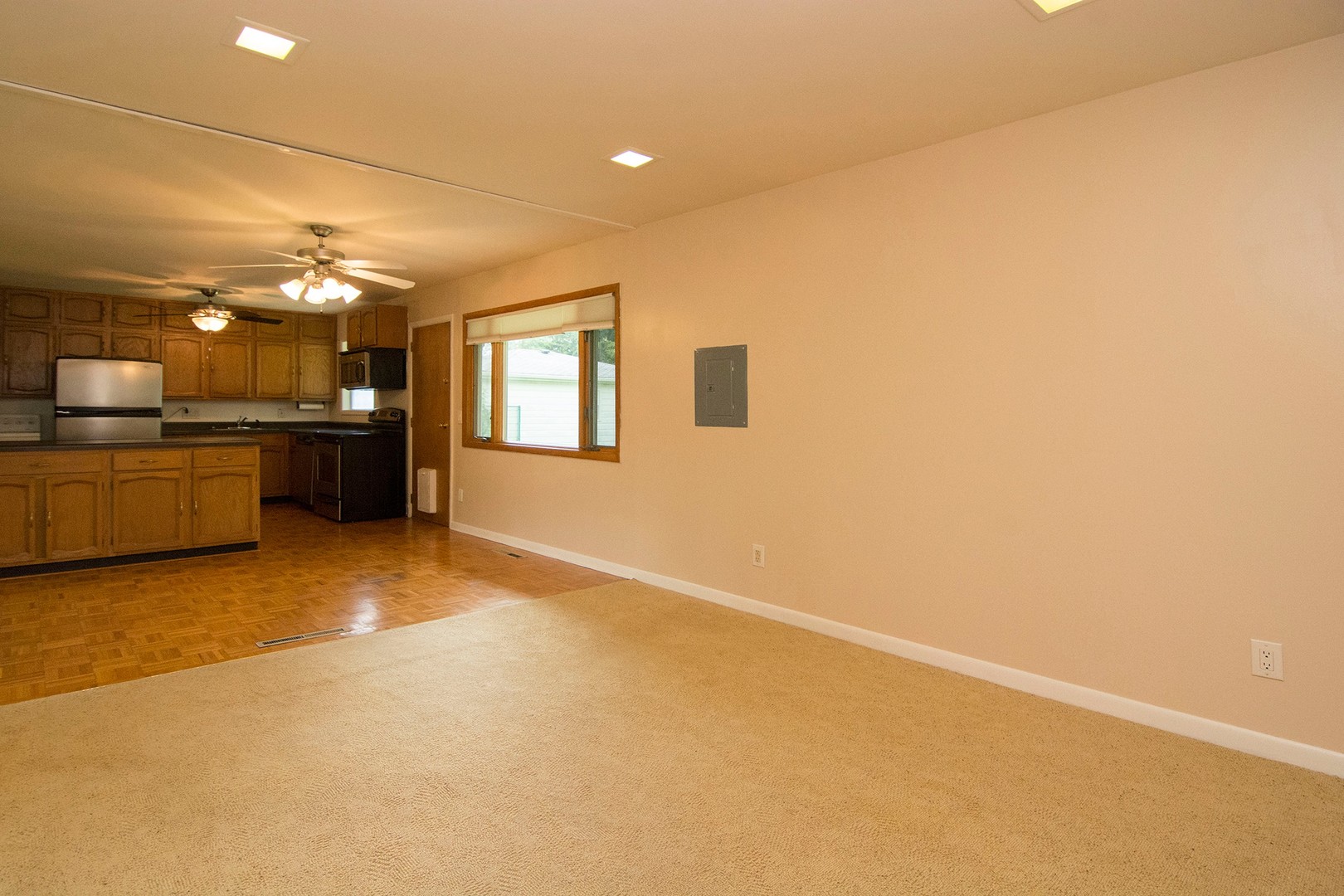 1406 Eastern Drive Property Photo 7