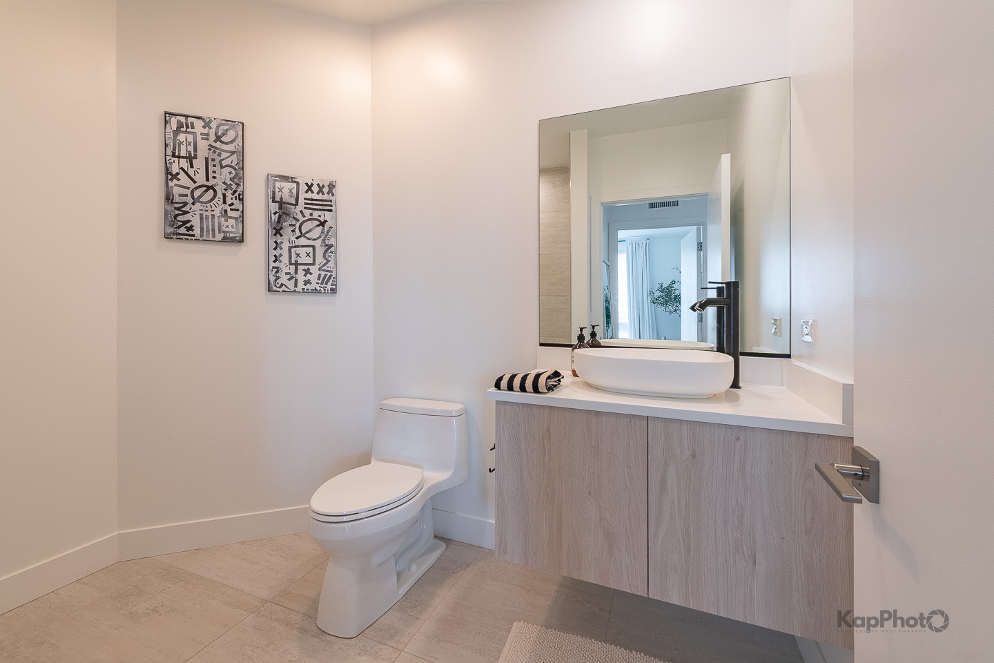 859 W Erie Street 506 Property Photo 25