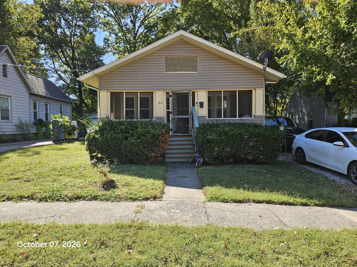 613 W Elm Street Property Photo 1