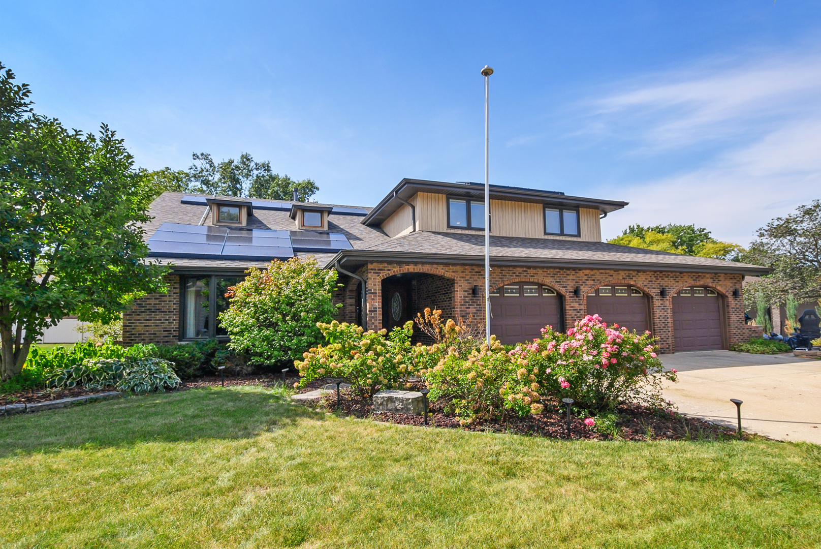 14620 S Bridle Court Property Photo 1