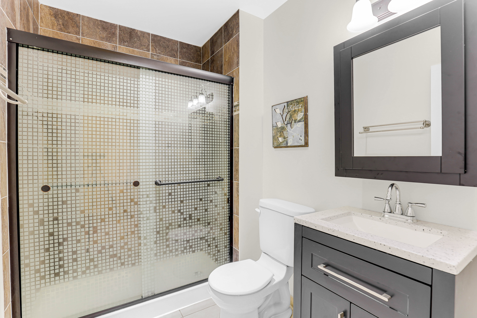 601 South Boulevard E Property Photo 18