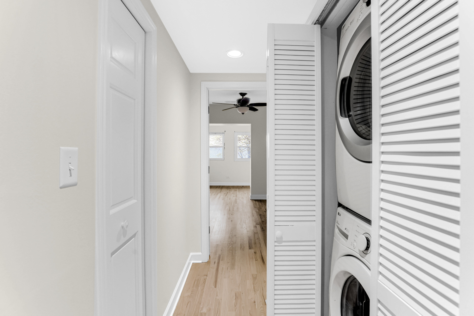 601 South Boulevard E Property Photo 22