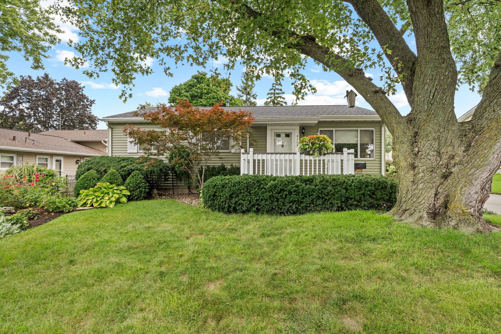 3113 Welshire Drive Property Photo 1
