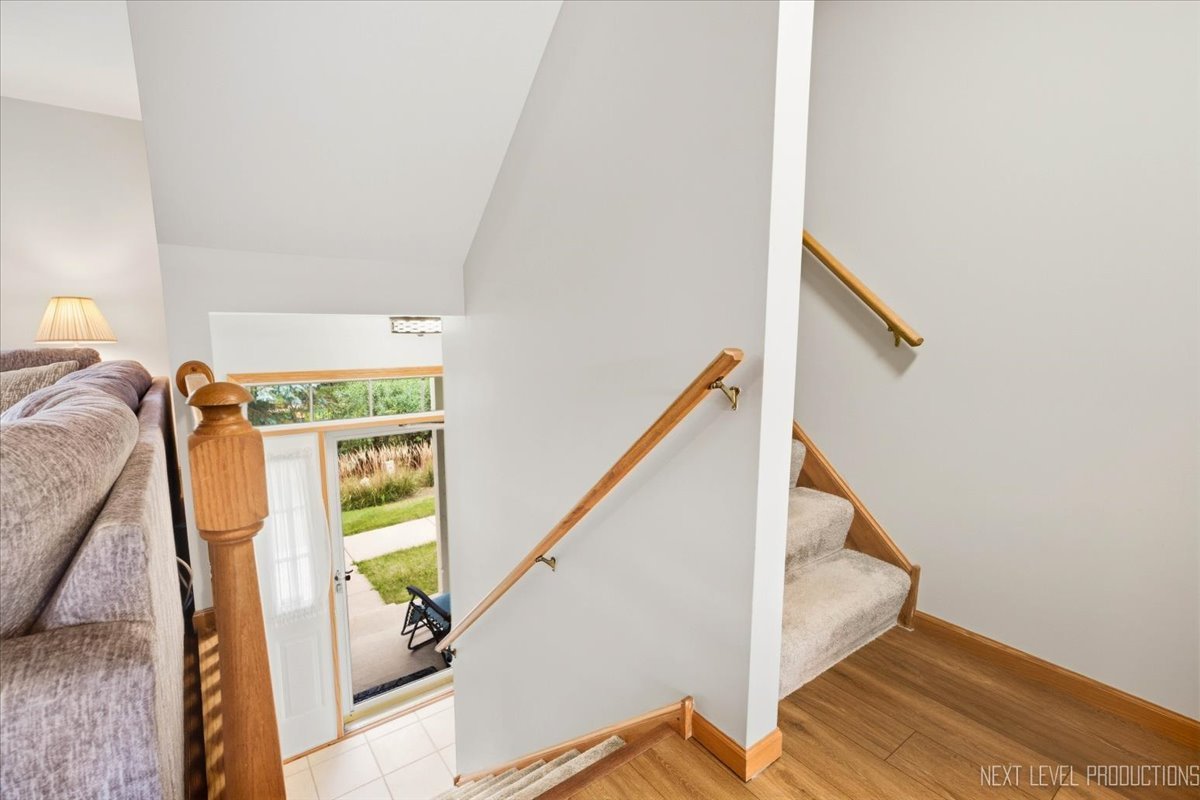 453 E Willow Street 453 Property Photo 3