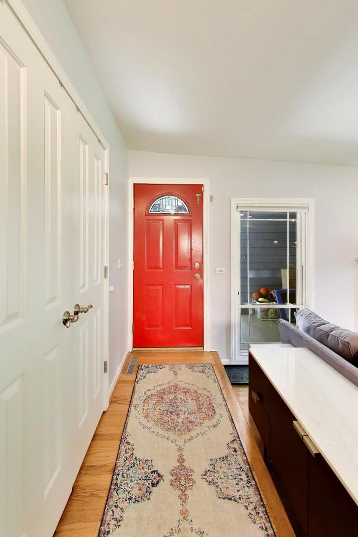 2240 Catherine Street Property Photo 3
